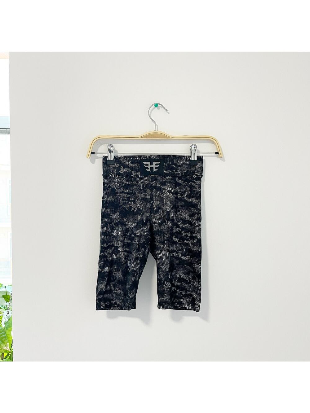 Heroine Sport Gray Camo Biker Shorts Size XS